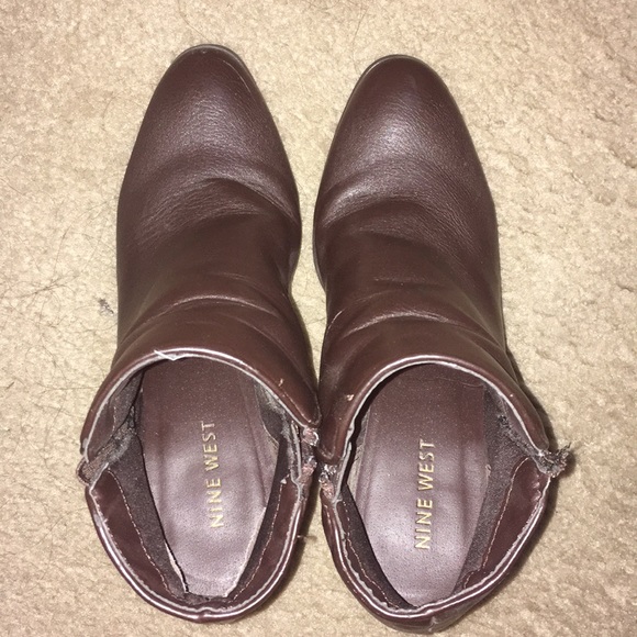 shoes - Picture 2 of 3